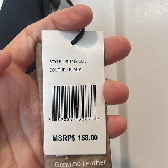 Born Elegant Black Leather Shoulder Bag NWT! - Picture 8 of 12